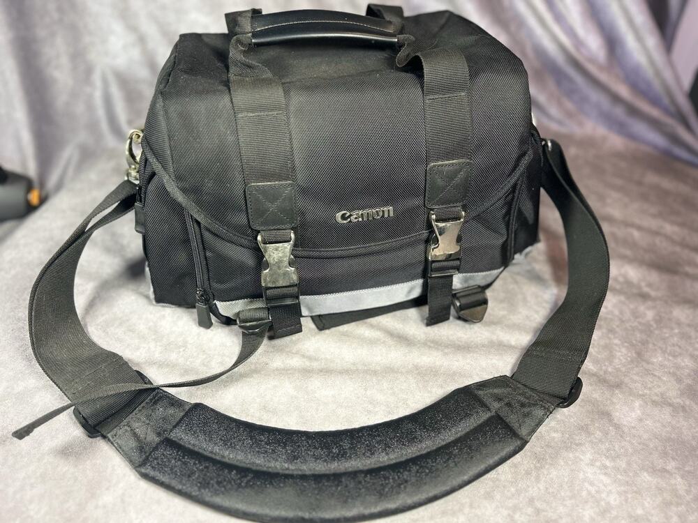 Canon 200DG Deluxe Camera Bag 9320A003 DSLR Padded Shoulder Case Black - Picture 1 of 7